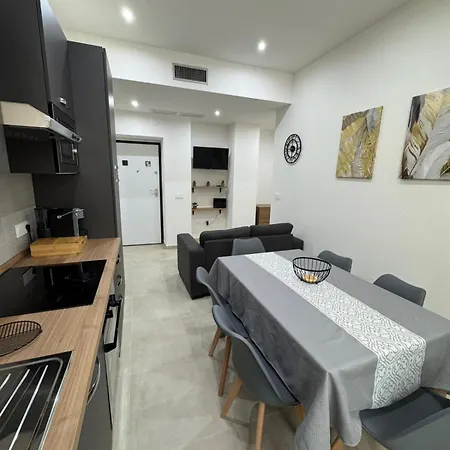 Charme House Giuan Apartamento *